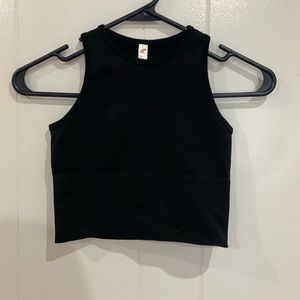Black cropped tank